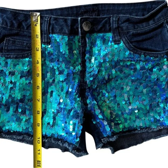 Justice Girl’s Blue & Turquoise Sequin Denim Mermaid Jean Shorts Size 14 Slim - Picture 9 of 9
